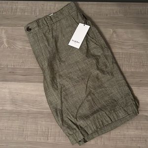 Mens Flat Front Shorts Green Size 34